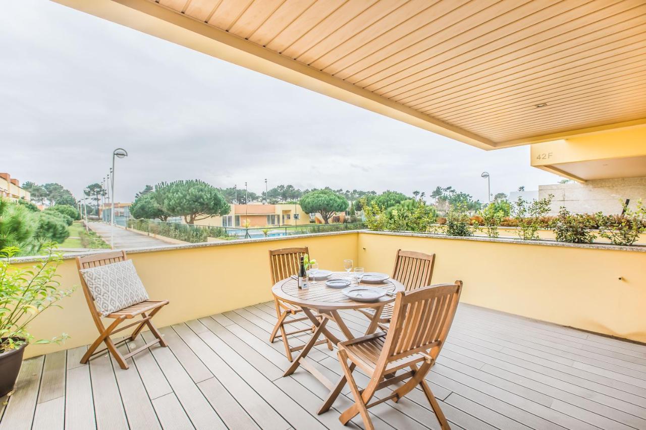Furadouro Beach And Club Apartment โอวาร์ ภายนอก รูปภาพ