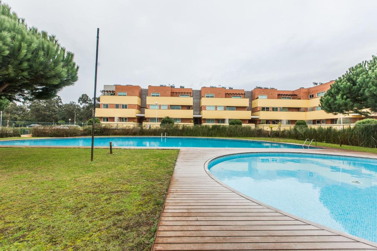 Furadouro Beach And Club Apartment โอวาร์ ภายนอก รูปภาพ